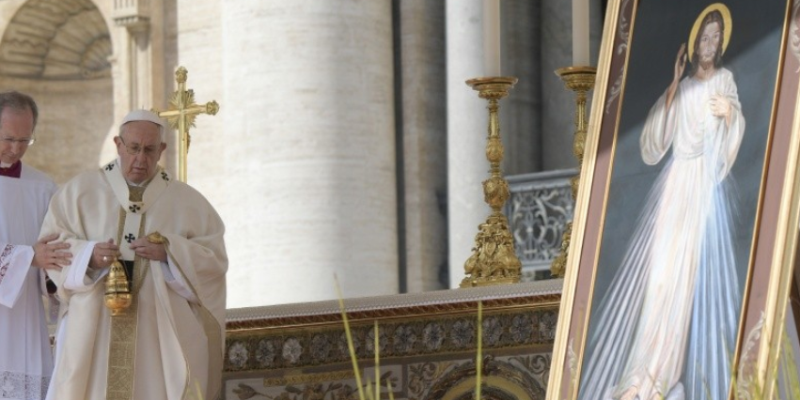 Pape François dimanche de la miséricorde
